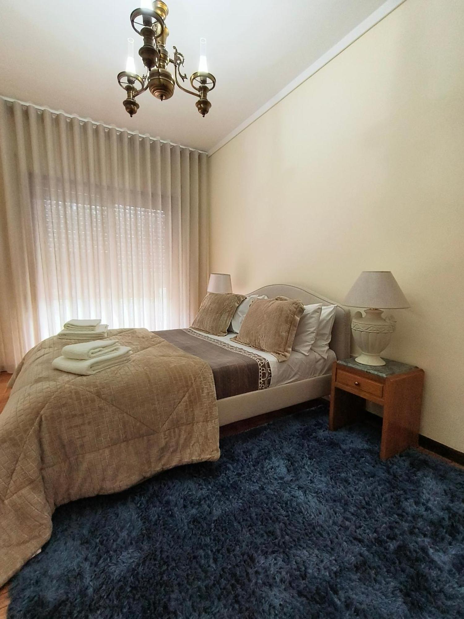 Art Gallery Apartment Porto Luaran gambar
