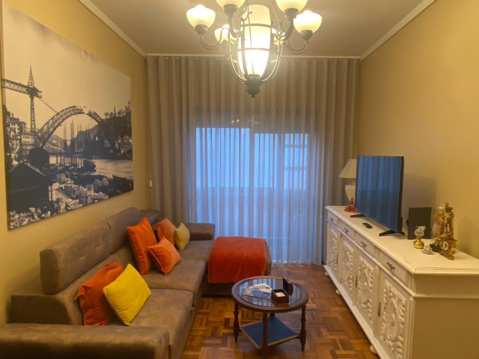 Art Gallery Apartment Porto Luaran gambar