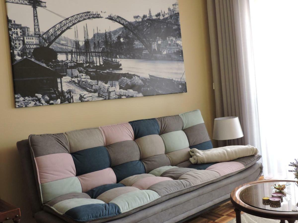 Art Gallery Apartment Porto Luaran gambar