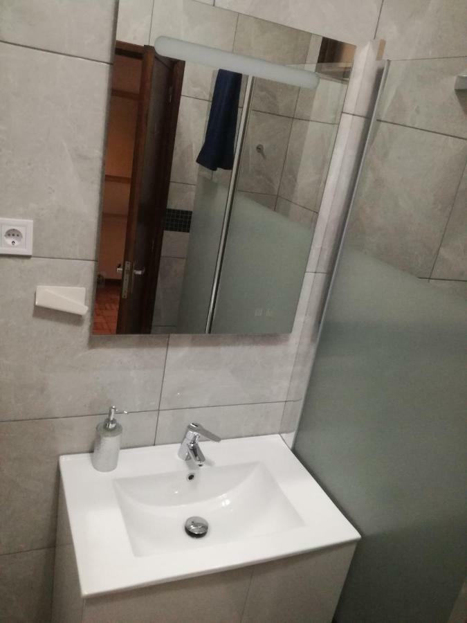 Art Gallery Apartment Porto Luaran gambar