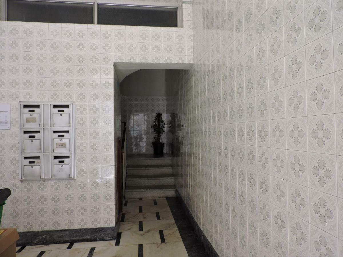 Art Gallery Apartment Porto Luaran gambar